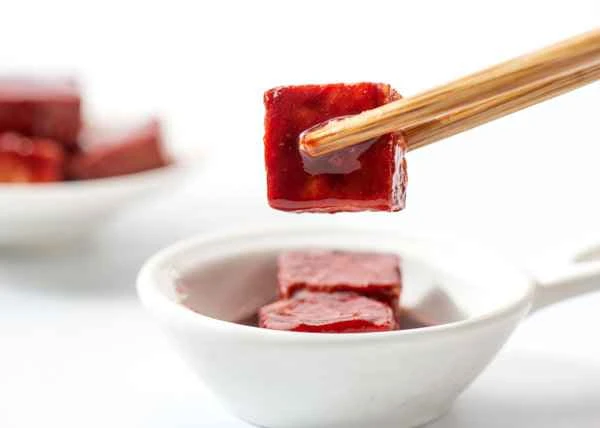 Will eating spicy snacks frequently cause intestinal polyps?