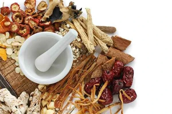 What Chinese medicines should be taken after intestinal polyp removal?